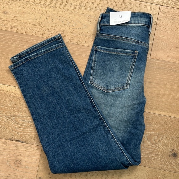 Embellished High-Rise Jeans Washed Denim Rhinestone Straight Jeans - Picture 11 of 11